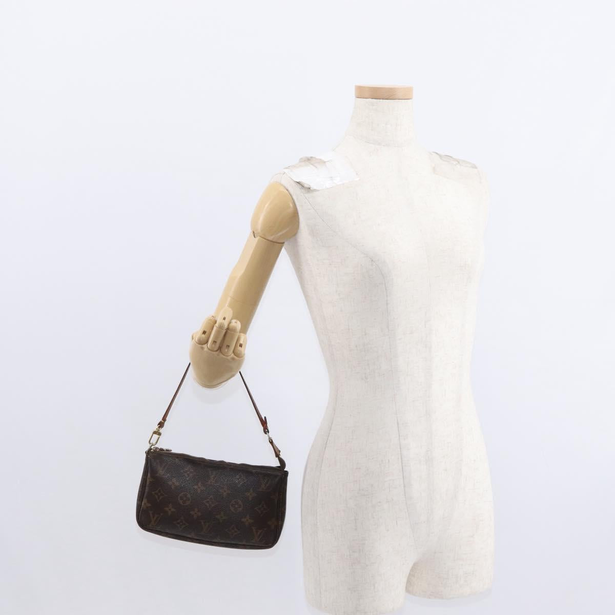 LOUIS VUITTON Monogram Pochette Accessoires Pouch M51980 LV Auth ka782