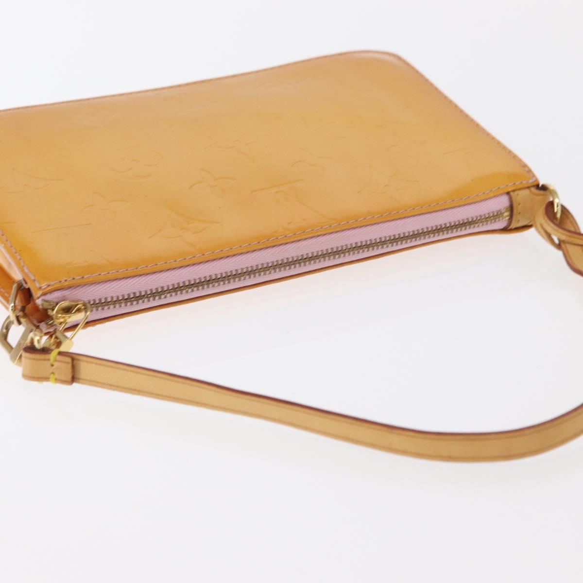 LOUIS VUITTON Monogram Vernis Lexington Pouch Marshmallow Pink M91057 Auth ka833
