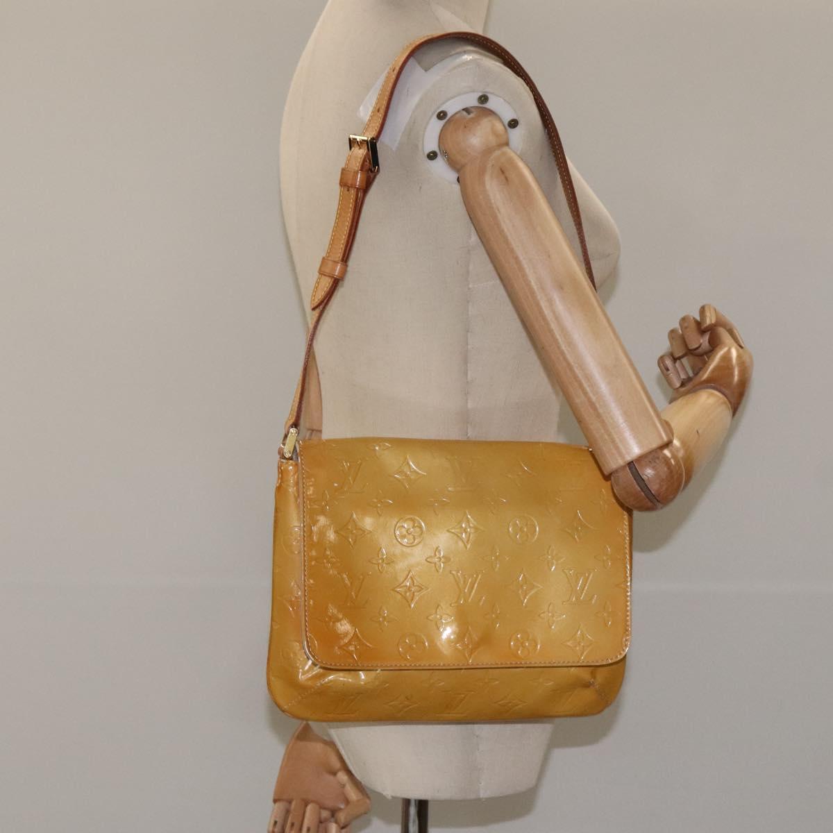 LOUIS VUITTON Monogram Vernis Thompson Street Bag Beige M91301 LV Auth KD355