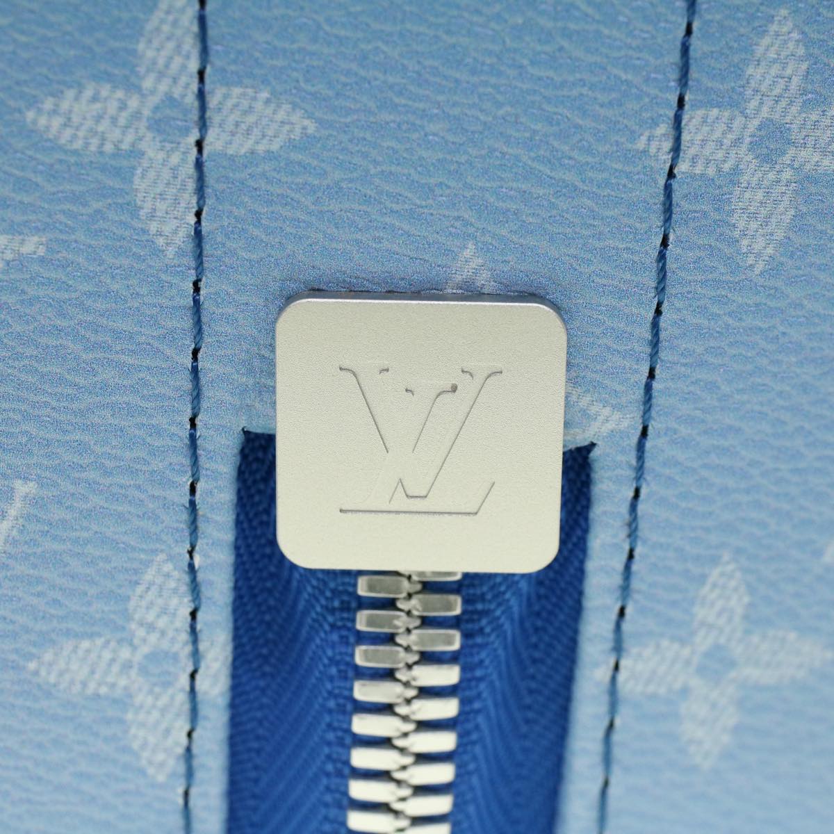 LOUIS VUITTON Monogram Clouds Horizon 55 Suitcase Blue M20411 LV Auth ki3461SM