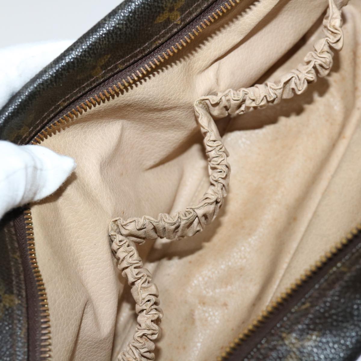 LOUIS VUITTON Monogram Trousse Toilette 28 Clutch Bag M47522 LV Auth ki4285