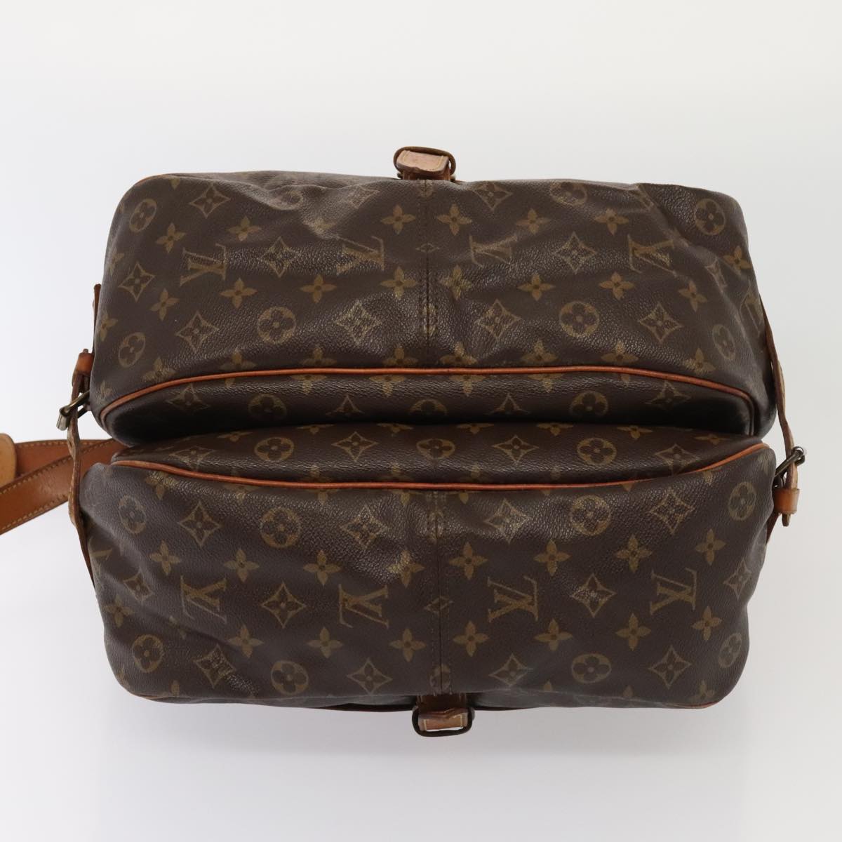 LOUIS VUITTON Monogram Saumur 35 Shoulder Bag M42254 LV Auth ki4838