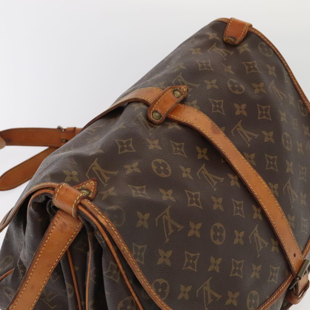 LOUIS VUITTON Monogram Saumur 35 Shoulder Bag M42254 LV Auth ki4838