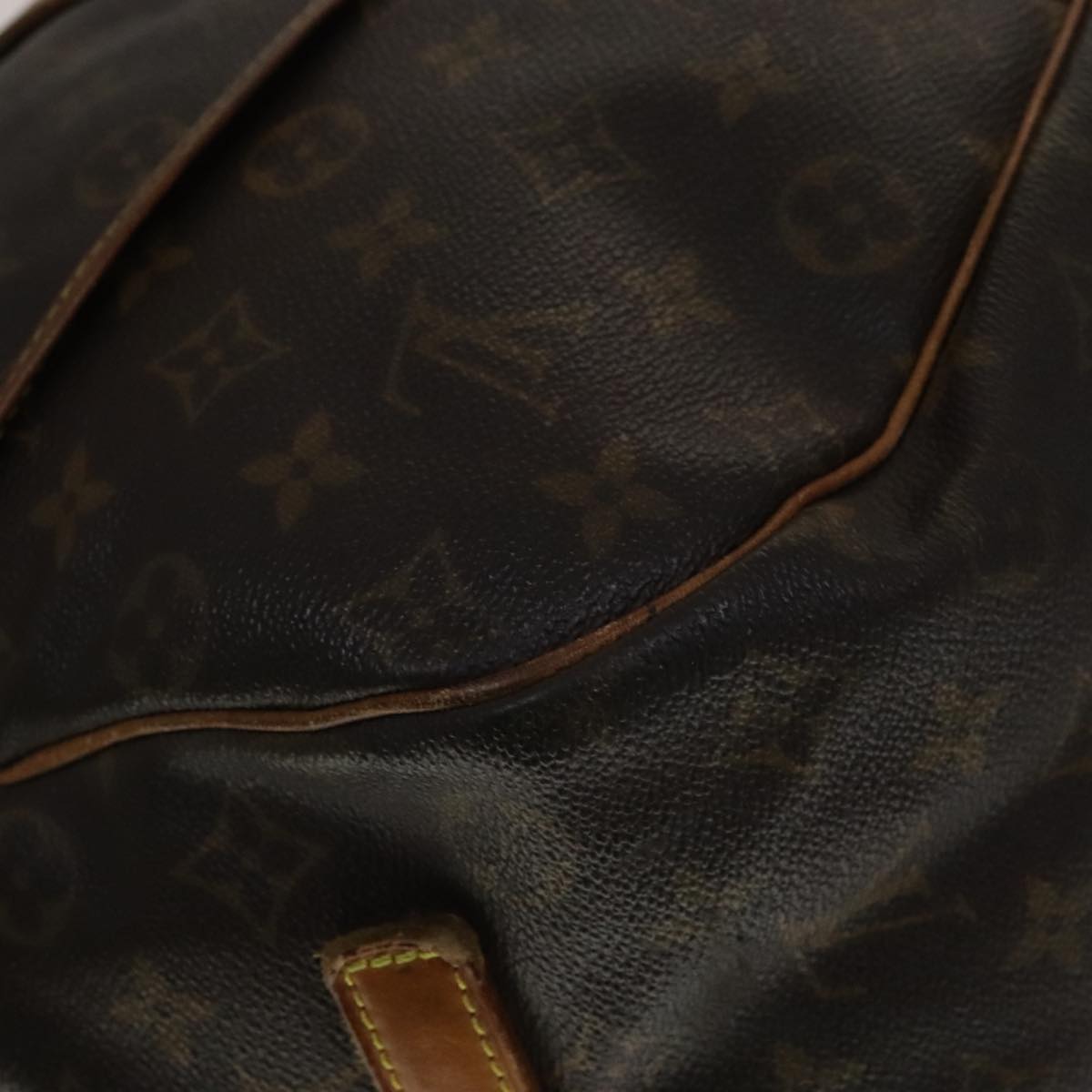 LOUIS VUITTON Monogram Saumur 35 Shoulder Bag M42254 LV Auth ki5377