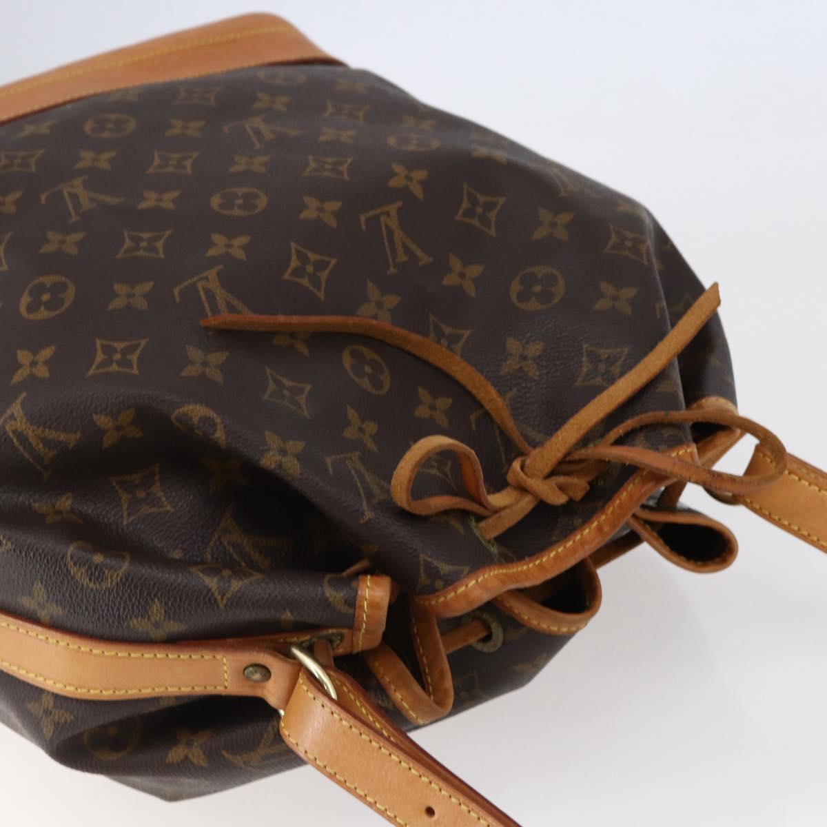 LOUIS VUITTON Monogram Noe Shoulder Bag M42224 LV Auth ki6005