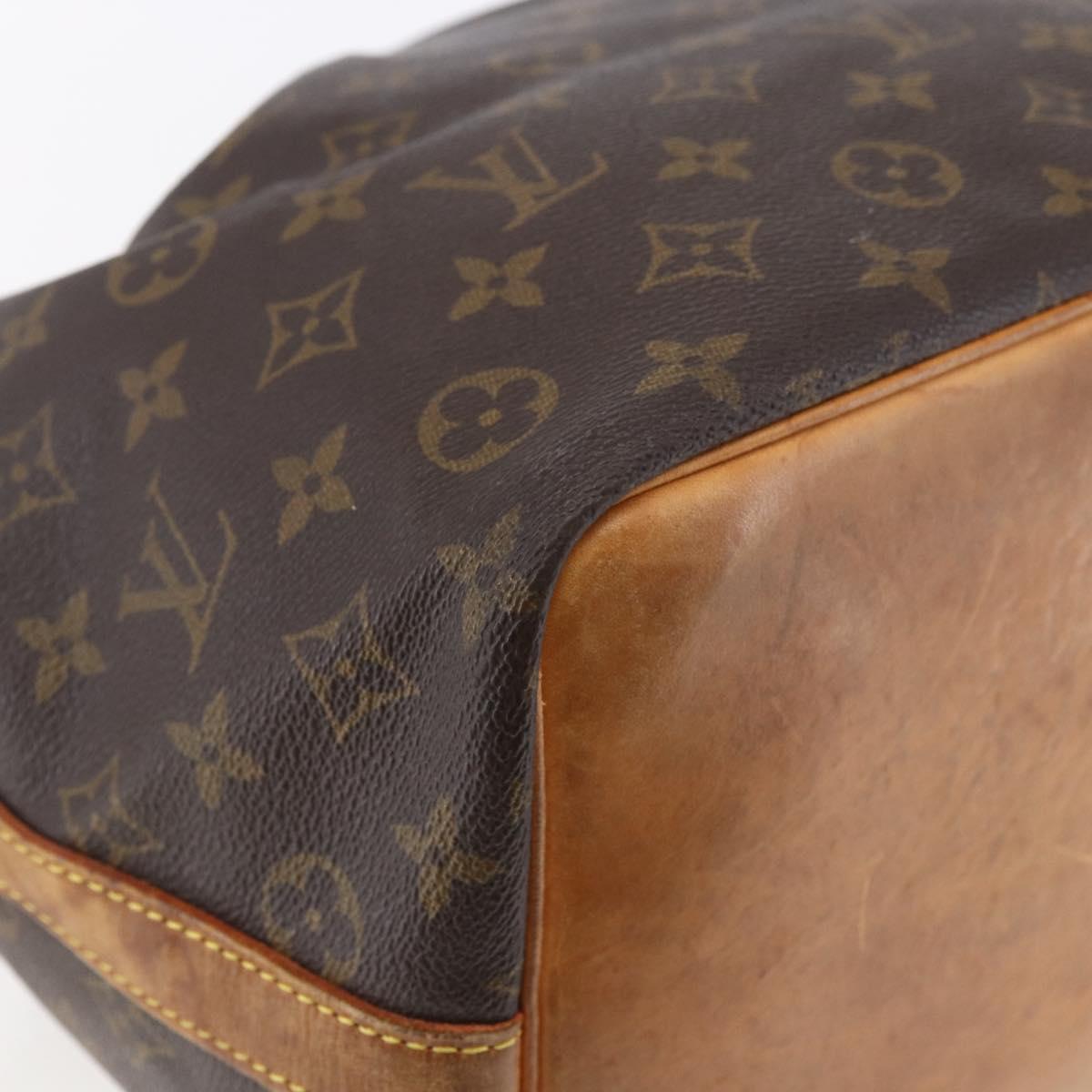 LOUIS VUITTON Monogram Petit Noe Shoulder Bag M42226 LV Auth ki6028