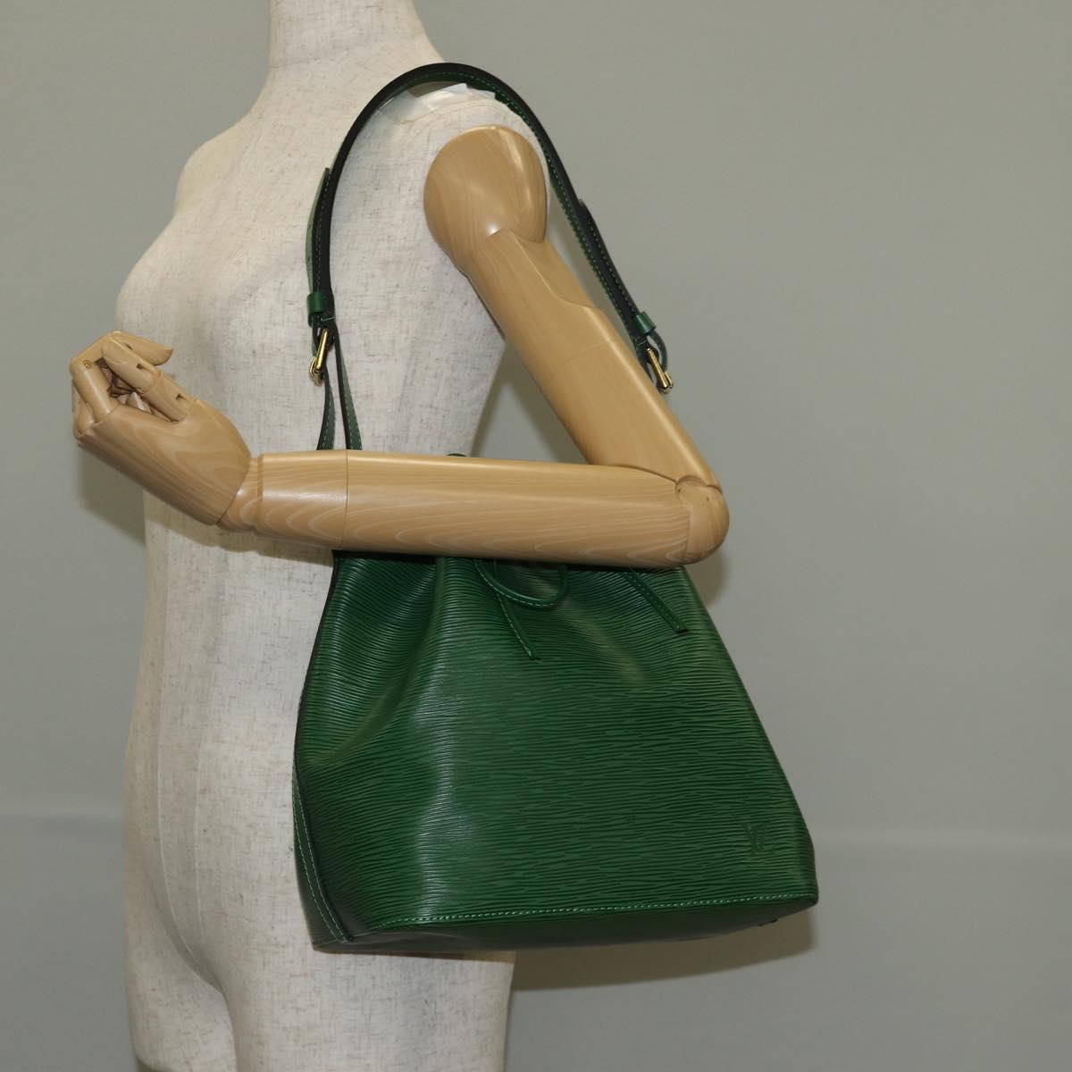 LOUIS VUITTON Epi Petit Noe Shoulder Bag Green M44104 LV Auth ki6095A
