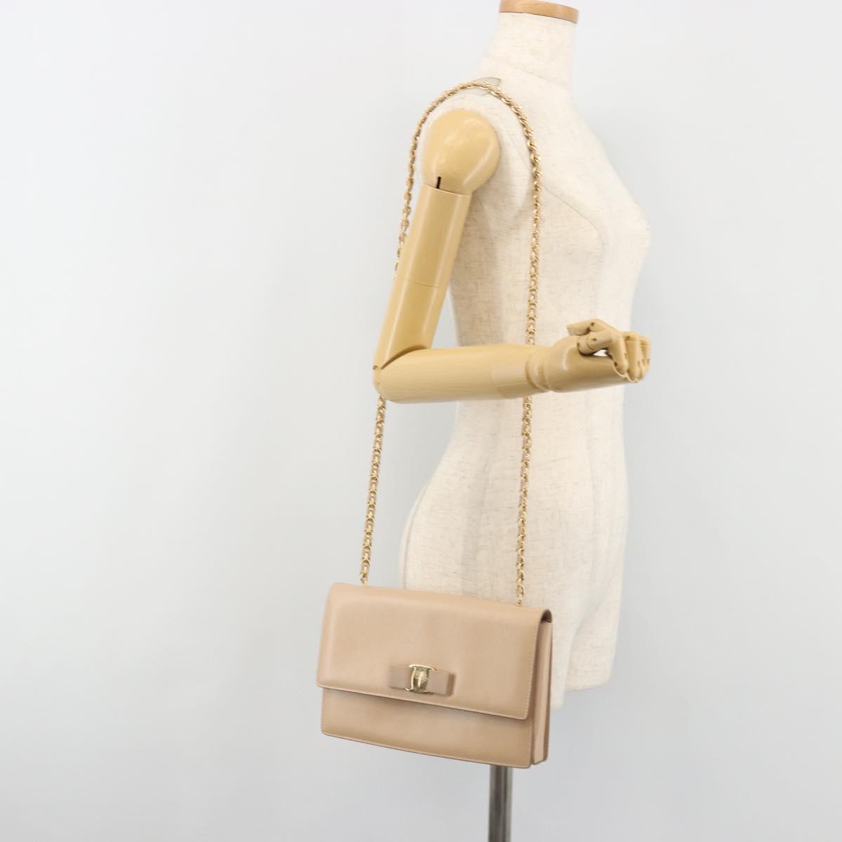 Salvatore Ferragamo Chain Shoulder Bag Leather Beige Gold Auth ki6669V