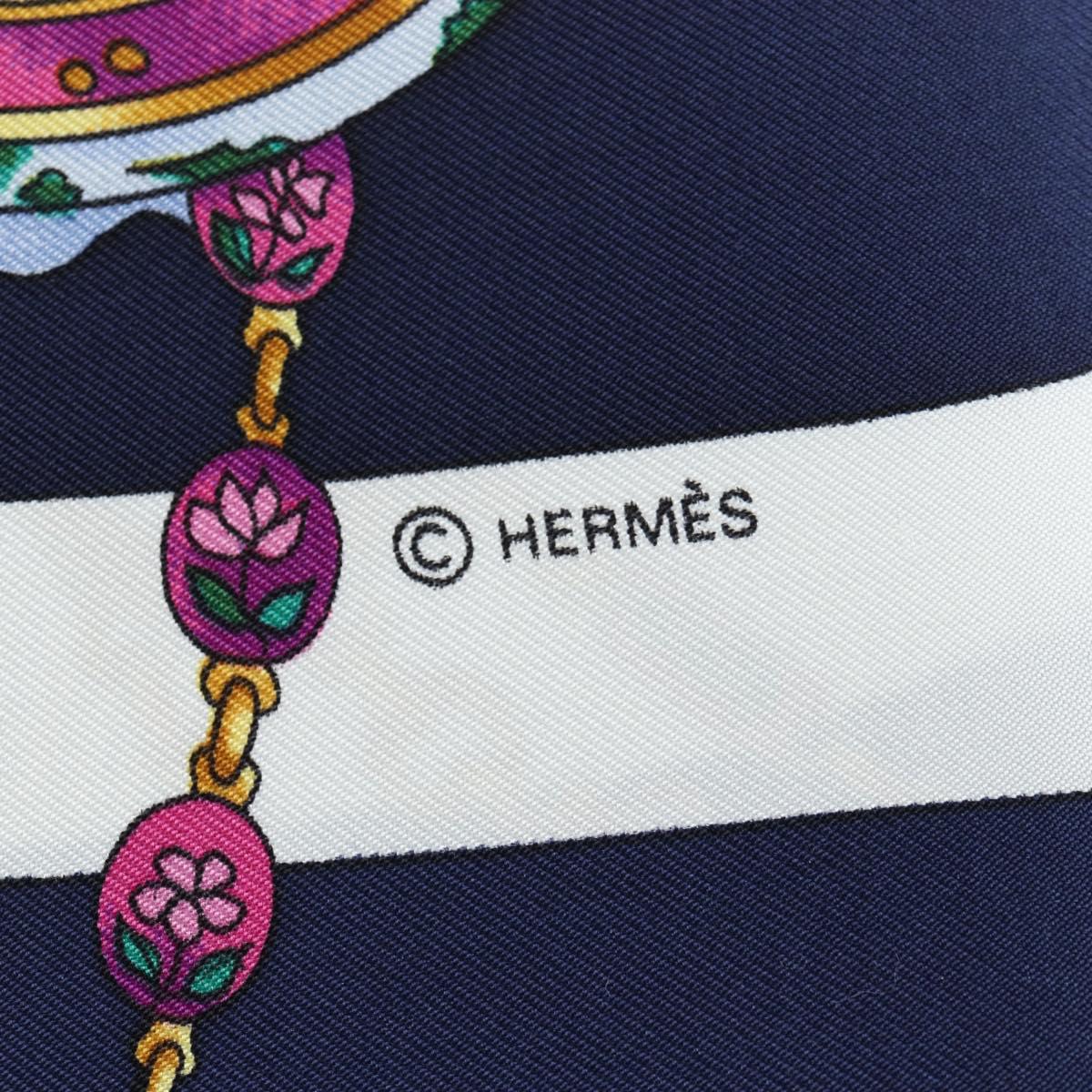 HERMES Carre 90 Scarf Silk ""la ronde des heures"" Navy White Auth ki6727M
