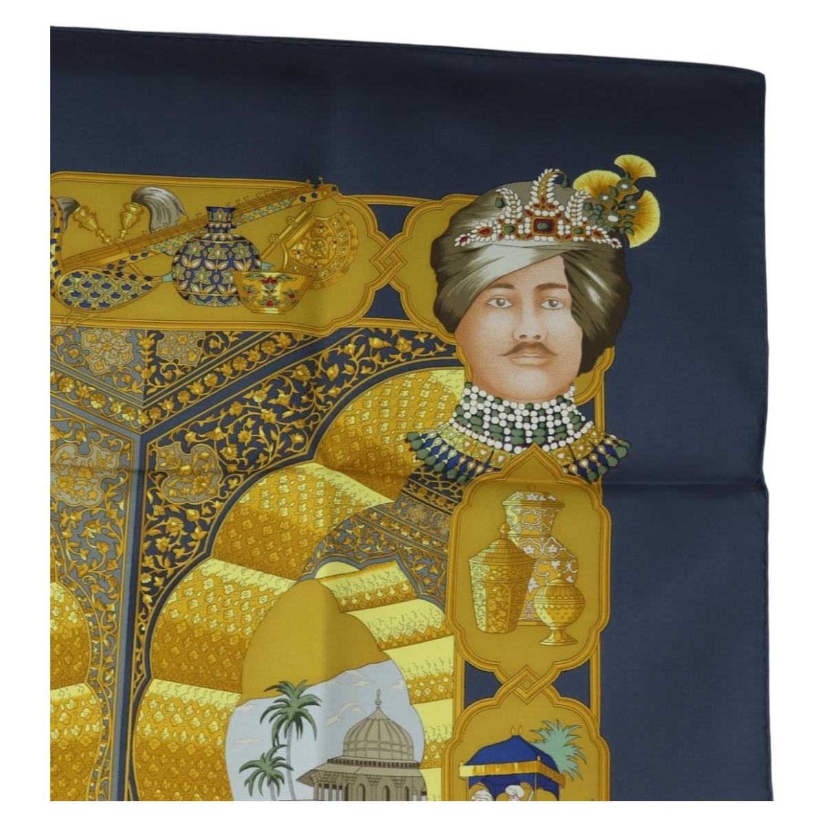 HERMES Carre 90 Scarf Silk ""MAHARAJAS"" Blue Gold Auth ki6741M