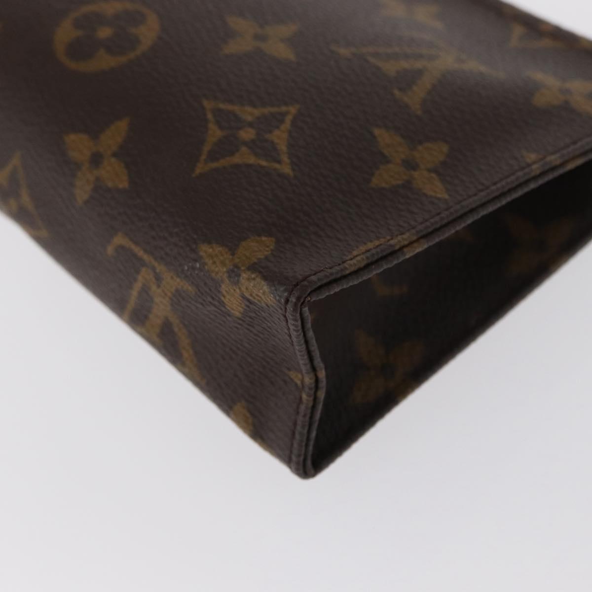 LOUIS VUITTON Monogram Poche Toilette 15 Pouch M47546 LV Auth kk612