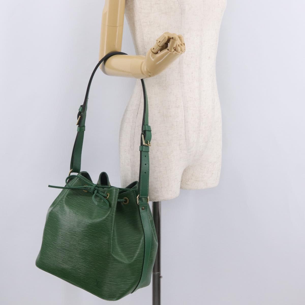 LOUIS VUITTON Epi Petit Noe Shoulder Bag Green M44104 LV Auth LN011V