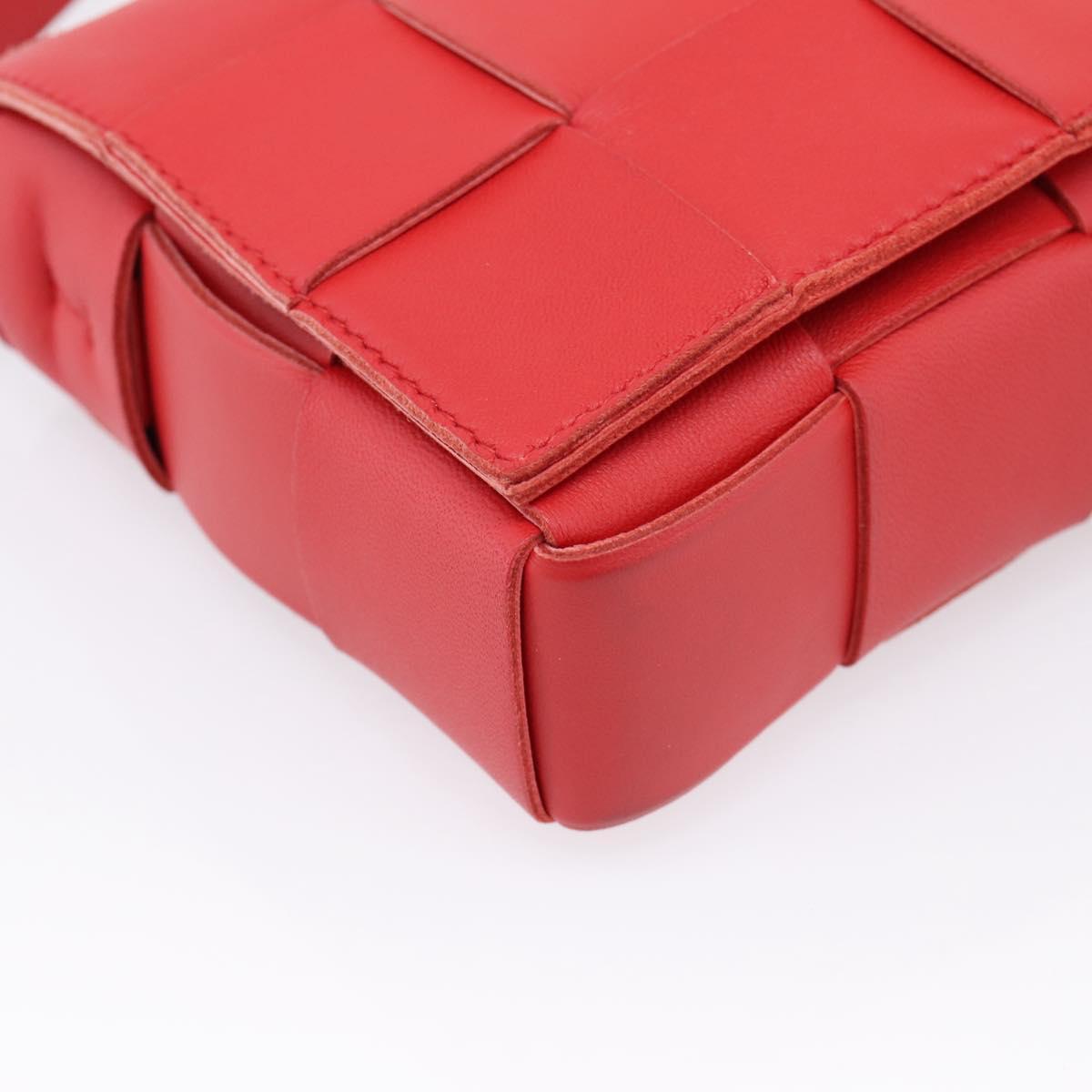 Bottega Veneta MAXI INTRECCIATO Cassette Shoulder Bag Leather Red Auth LN047V