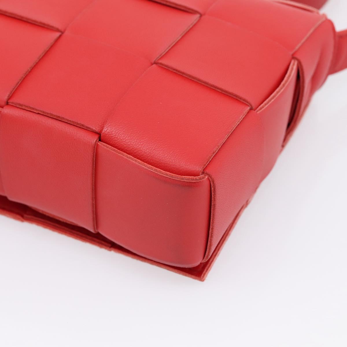 Bottega Veneta MAXI INTRECCIATO Cassette Shoulder Bag Leather Red Auth LN047V