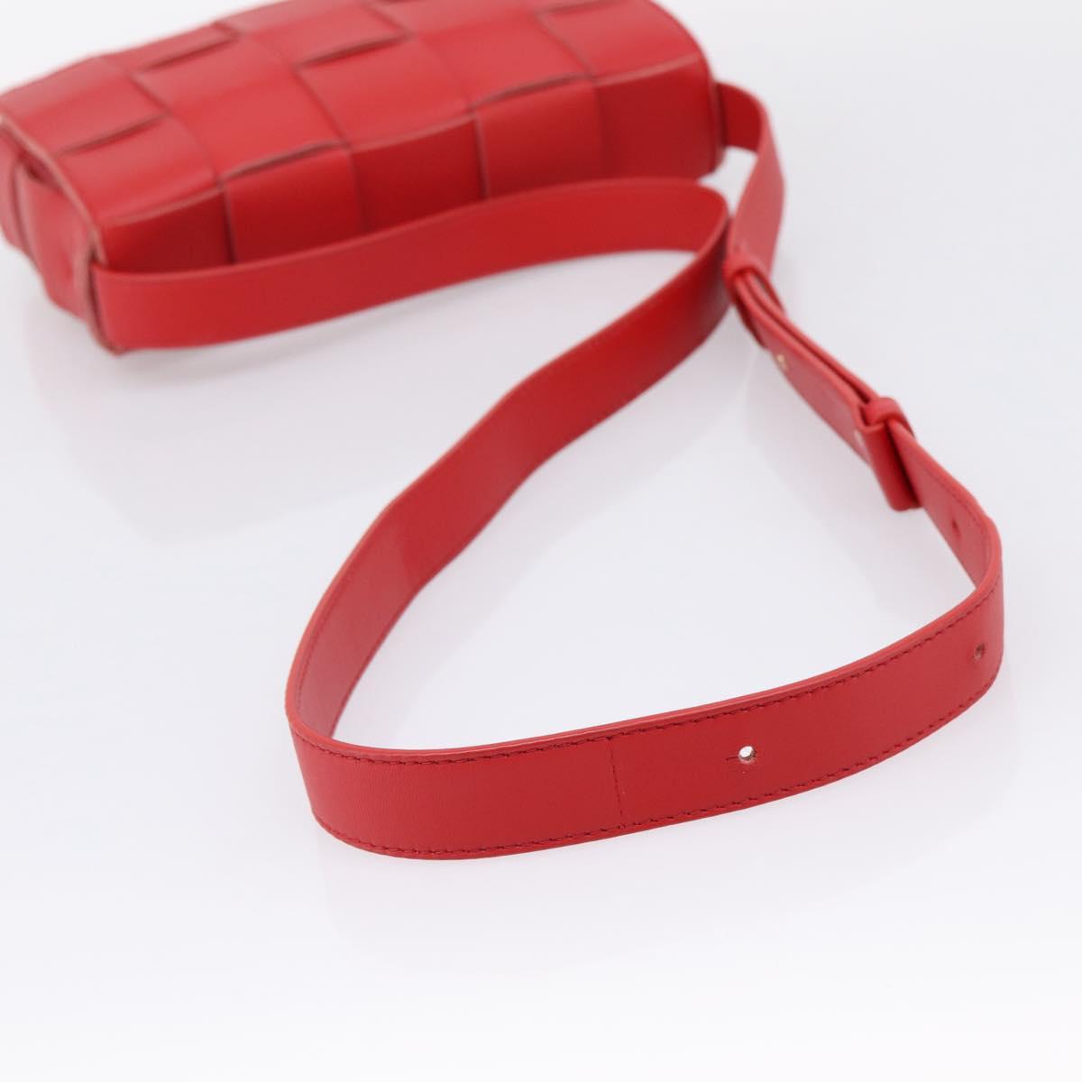 Bottega Veneta MAXI INTRECCIATO Cassette Shoulder Bag Leather Red Auth LN047V