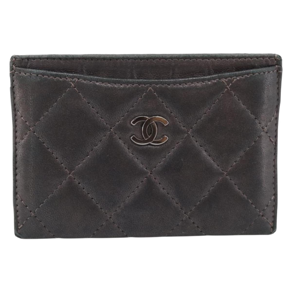 CHANEL Matelasse Card Case Lamb Skin Gray Silver CC Auth LN111