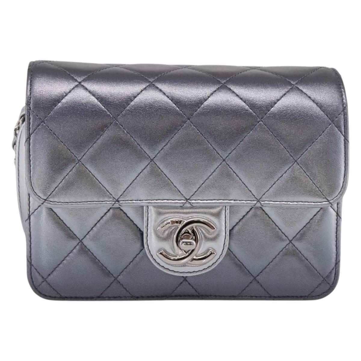 CHANEL Matelasse Like A Wallet Chain Bag Lamb Skin Green Gold CC Auth LN146SAM