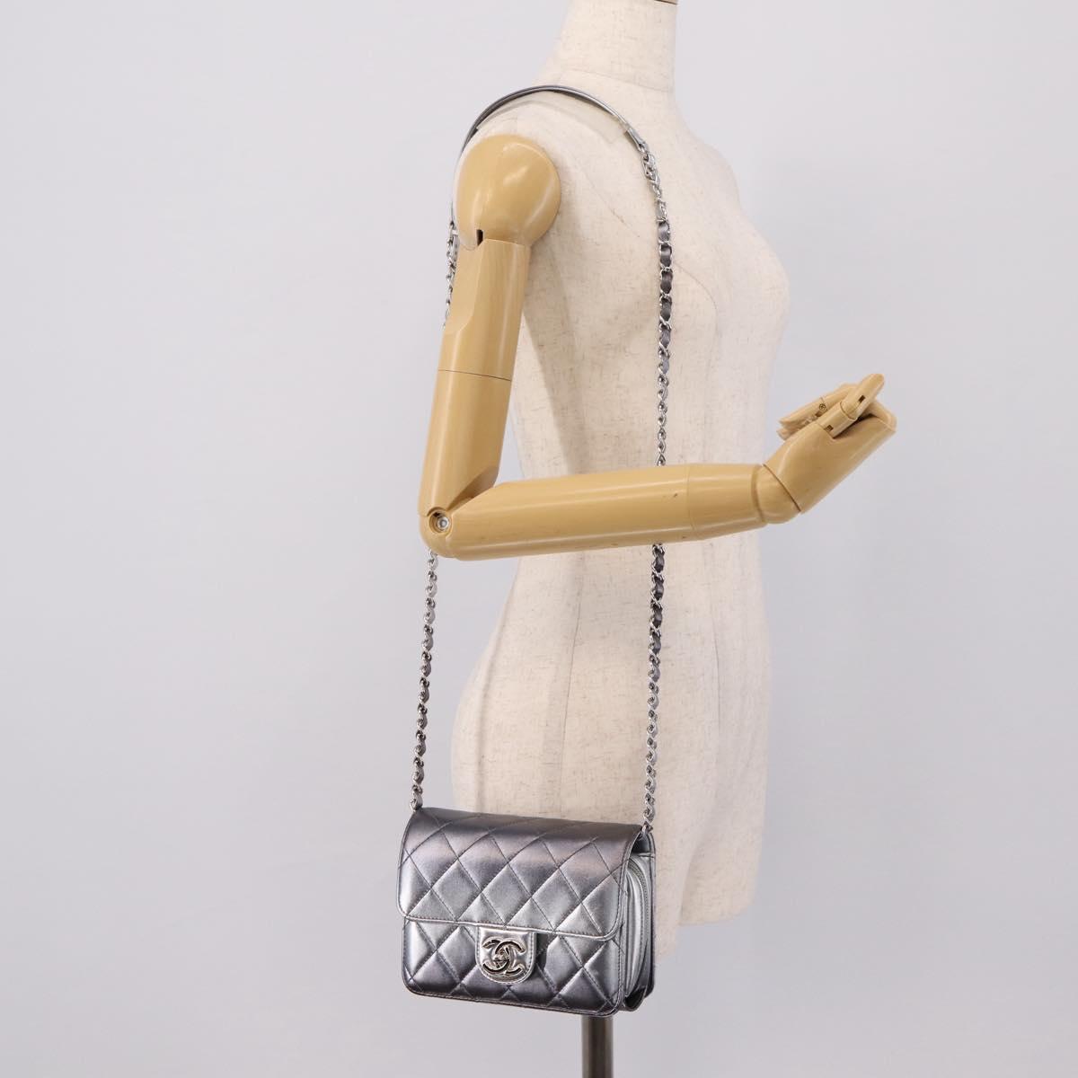 CHANEL Matelasse Like A Wallet Chain Bag Lamb Skin Green Gold CC Auth LN146SAM