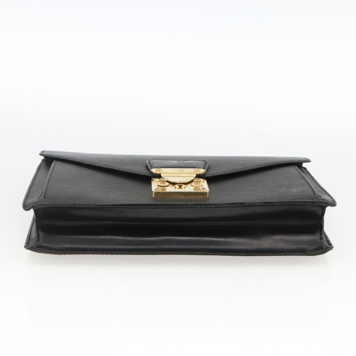 LOUIS VUITTON Epi Serie Dragonne Clutch Bag Black Noir M52612 LV Auth LNZ013