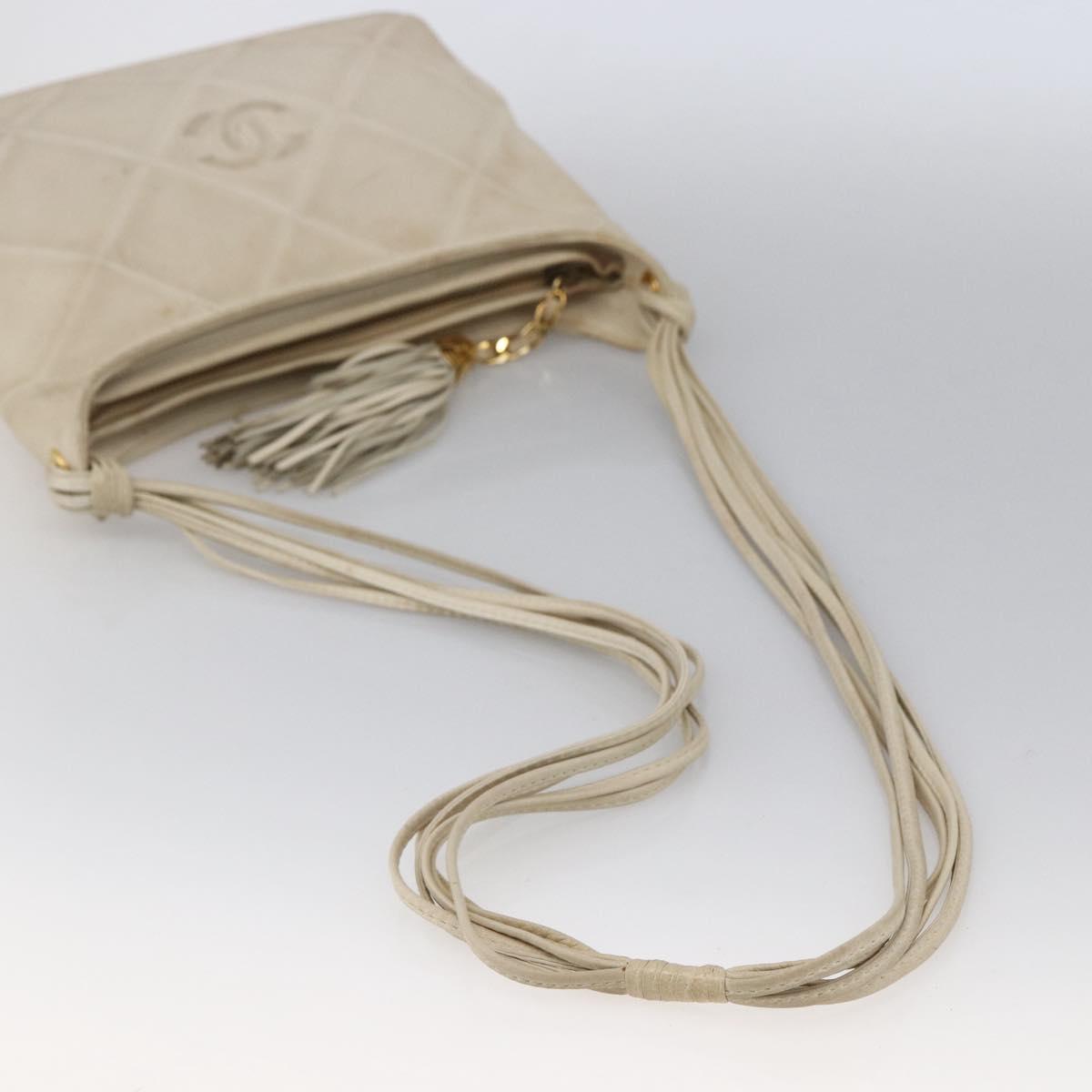 CHANEL Matelasse Shoulder Bag Lamb Skin Ivory Gold CC Auth LNZ015A