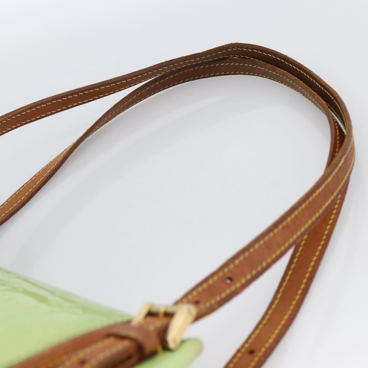 LOUIS VUITTON Vernis Biscayne Bay GM Shoulder Bag Peppermint M91285 Auth LNZ031