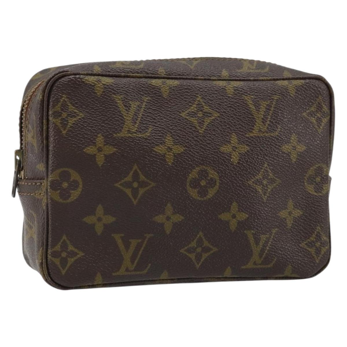 LOUIS VUITTON Monogram Trousse Toilette 18 Pouch M47526 LV Auth LNZ171