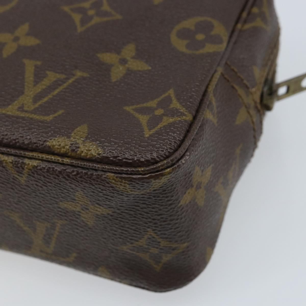 LOUIS VUITTON Monogram Trousse Toilette 18 Pouch M47526 LV Auth LNZ171