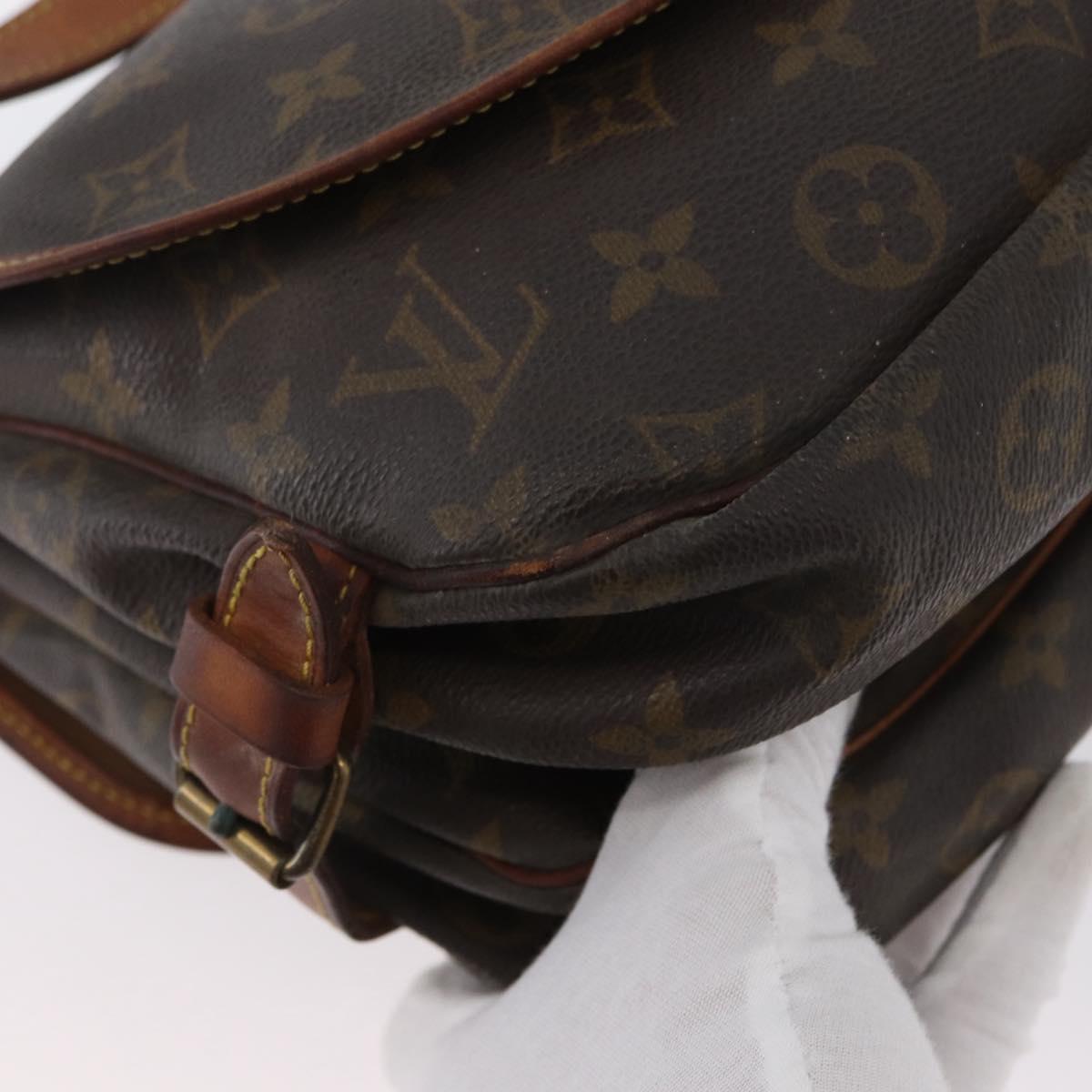 LOUIS VUITTON Monogram Saumur 30 Shoulder Bag M42256 LV Auth LNZ272