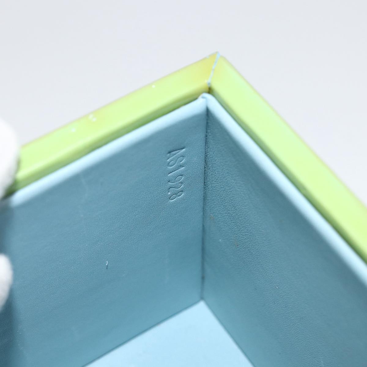 LOUIS VUITTON Vernis Bleecker Cosmetic Pouch Baby Blue M91003 Auth LNZ403