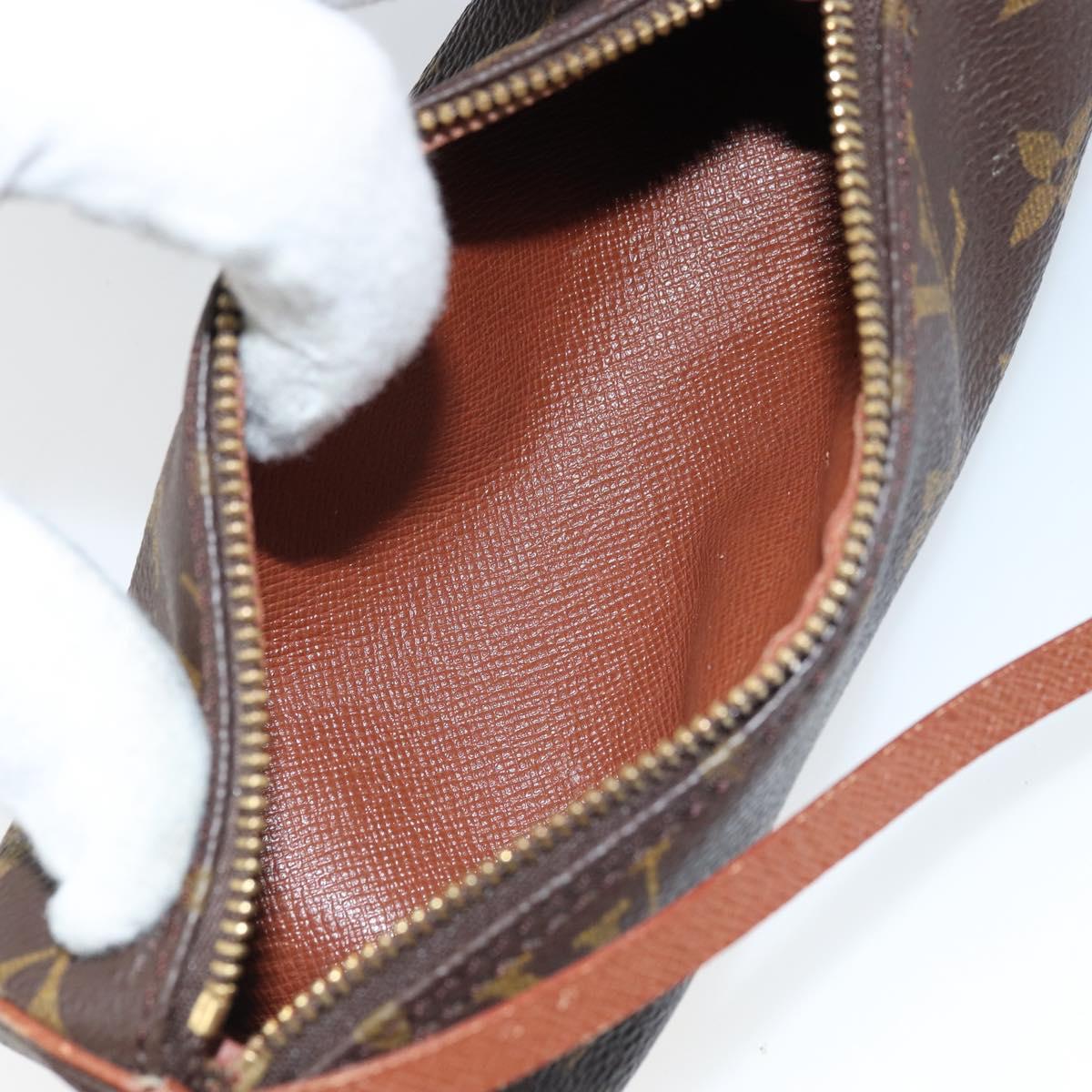LOUIS VUITTON Monogram Papillon Pouch LV Auth LNZ584