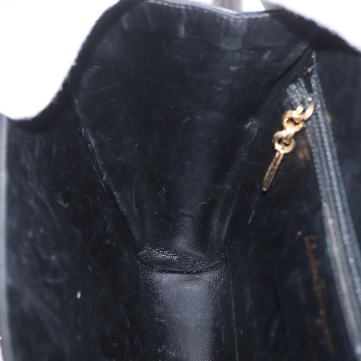 Salvatore Ferragamo Gancini Shoulder Bag Leather Black Gold Auth LNZ598