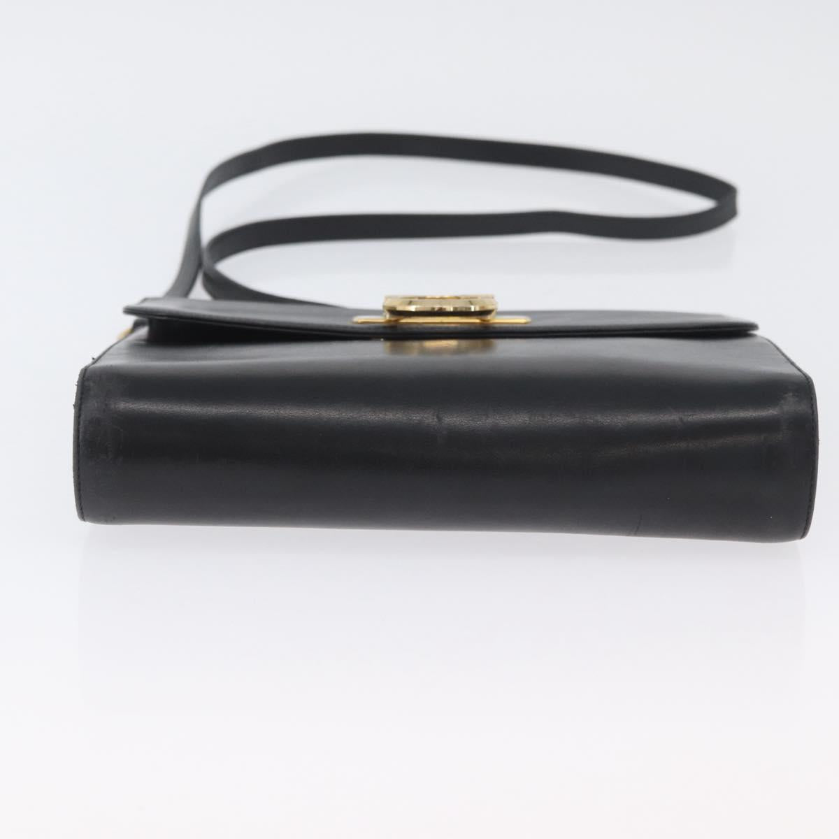 Salvatore Ferragamo Gancini Shoulder Bag Leather Black Gold Auth LNZ598
