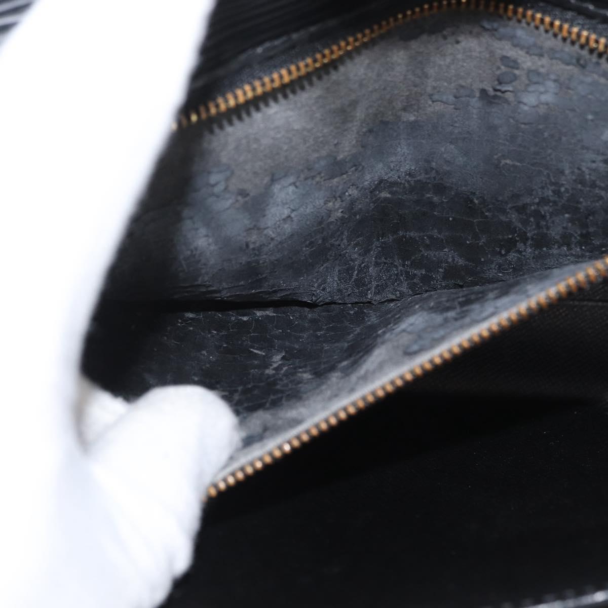LOUIS VUITTON Epi Serie Dragonne Clutch Bag Black Noir M52612 LV Auth LNZ734