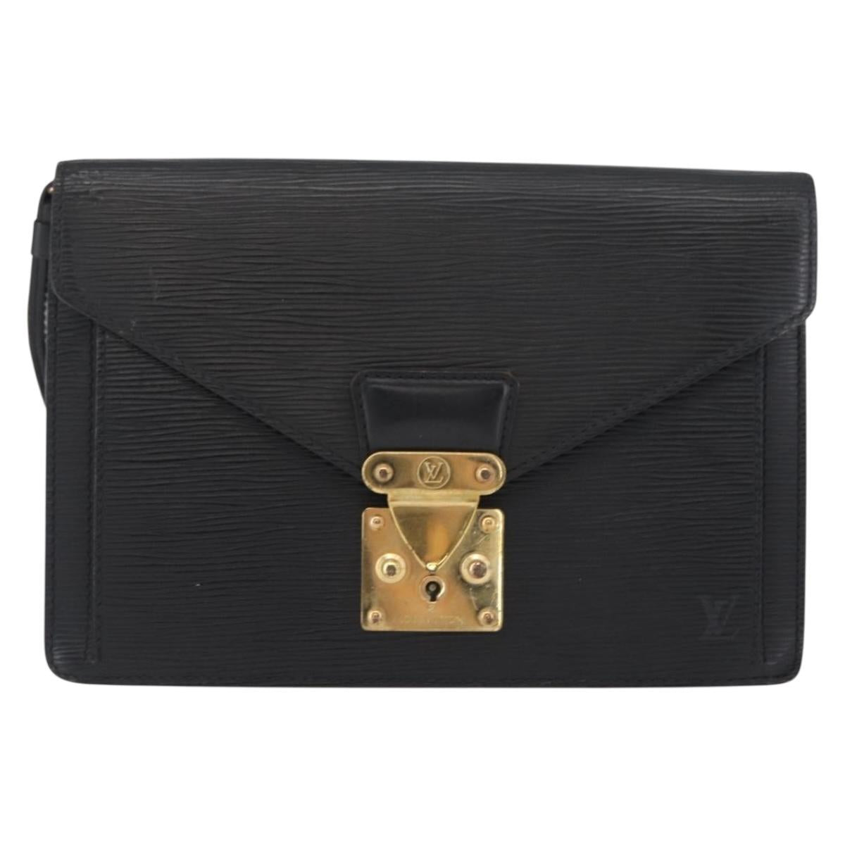 LOUIS VUITTON Epi Serie Dragonne Clutch Bag Black Noir M52612 LV Auth LNZ734