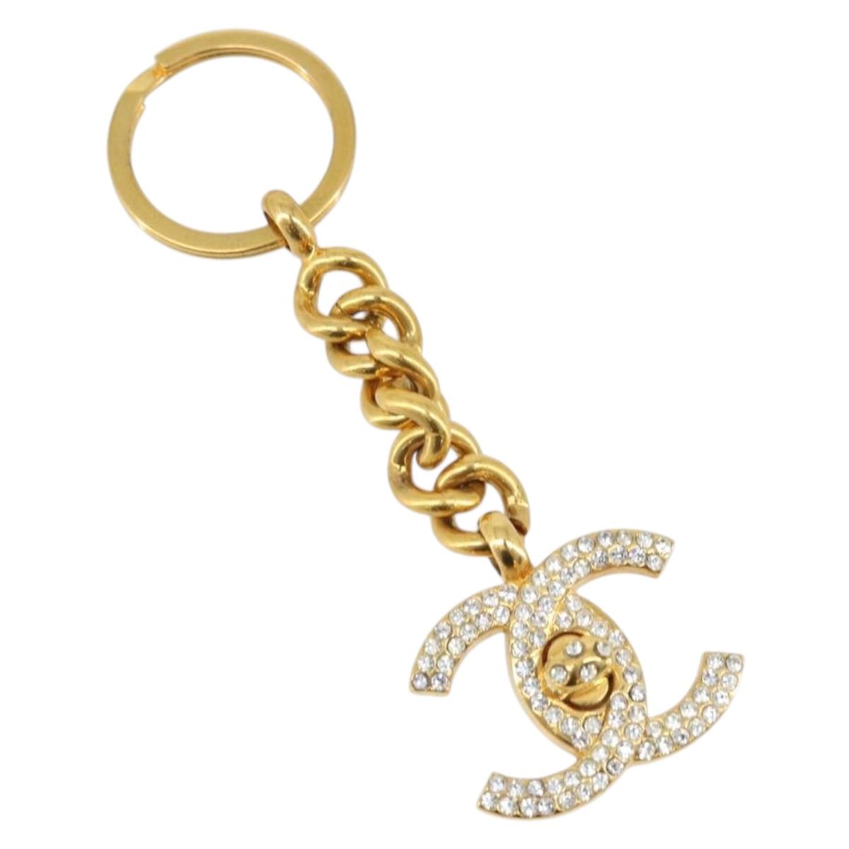 CHANEL COCO Mark Key Holder metal Gold Tone CC Auth LNZ859V