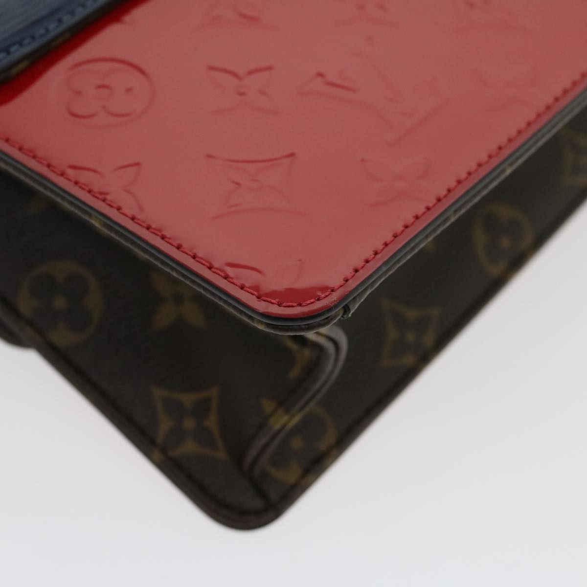 LOUIS VUITTON Vernis Wynwood Shoulder Bag Red scarlet M90517 LV Auth lt554SM