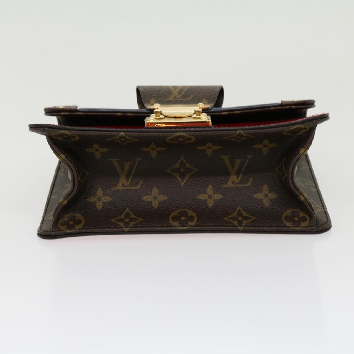 LOUIS VUITTON Vernis Wynwood Shoulder Bag Red scarlet M90517 LV Auth lt554SM