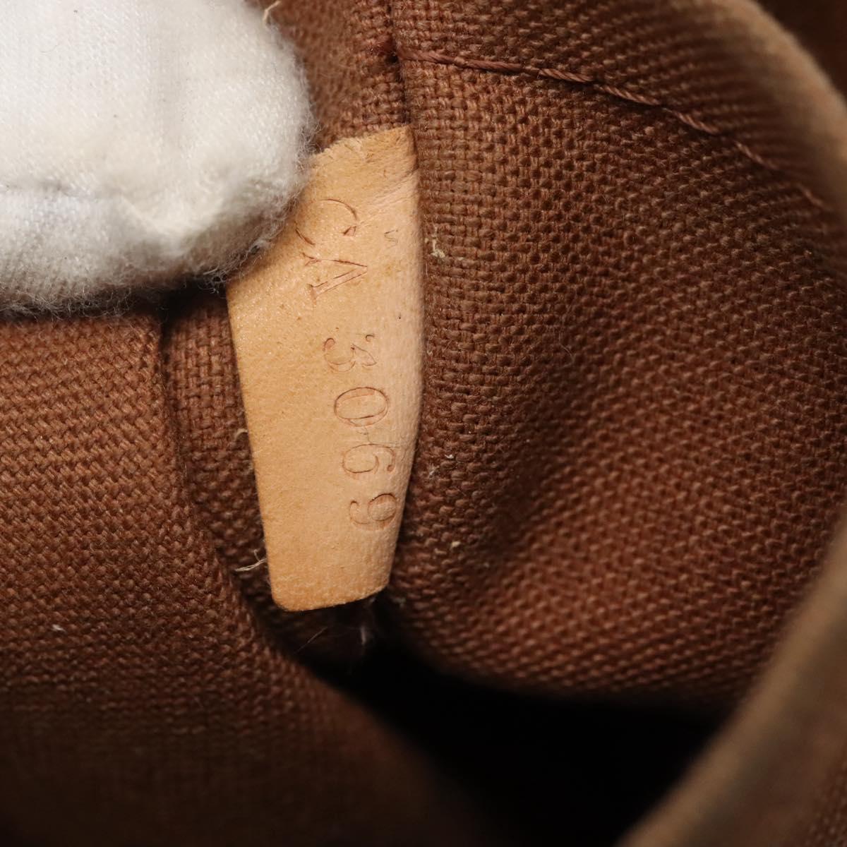 LOUIS VUITTON Monogram Messenger MM Beaubourg Shoulder Bag M97038 LV Auth mr1109