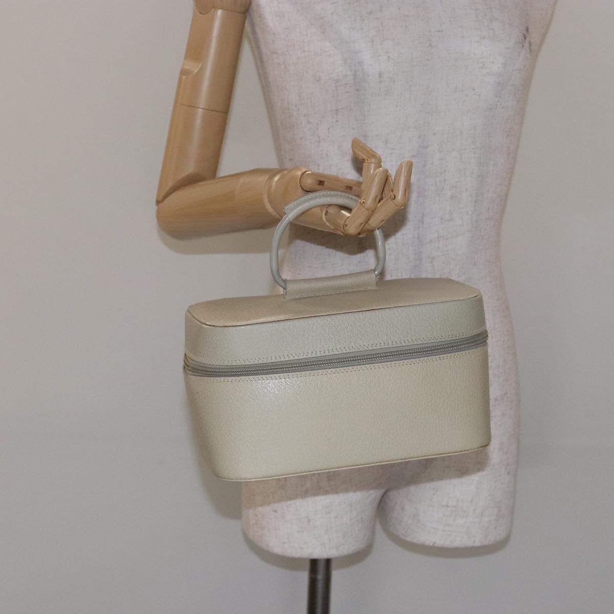 GUCCI Vanity Pouch Leather Beige Silver 039 2020 0710 Auth mr1466