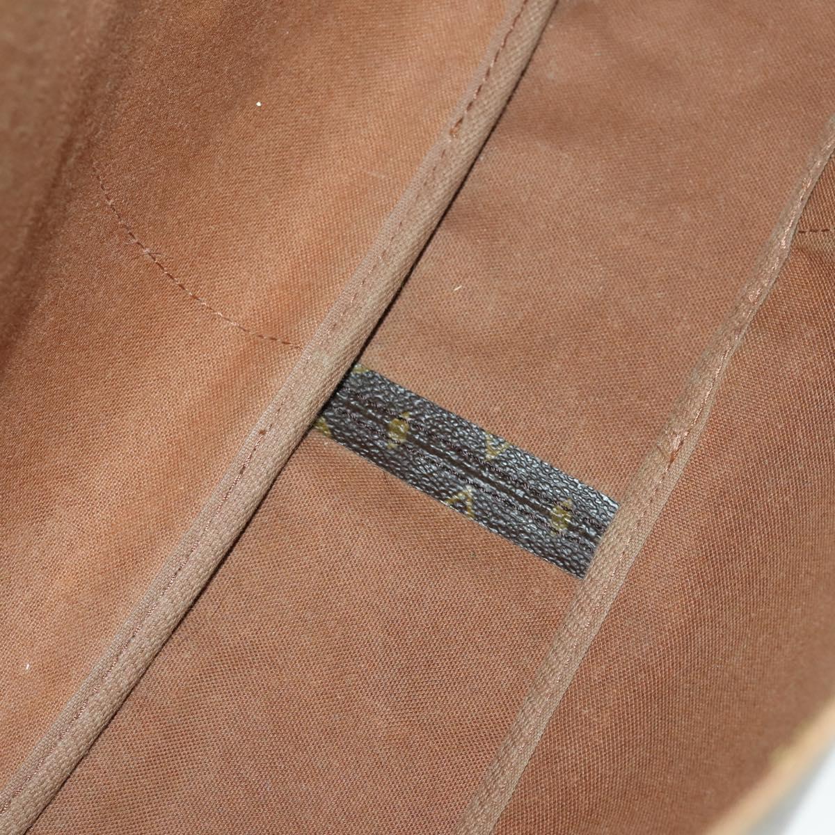 LOUIS VUITTON Monogram Saumur 43 Shoulder Bag M42252 LV Auth mr1947