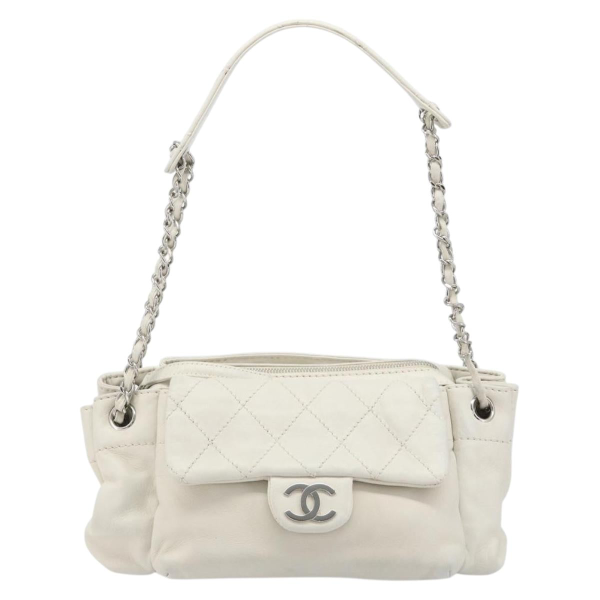 CHANEL Matelasse Chain Shoulder Bag Caviar Skin White Silver CC Auth mr2505