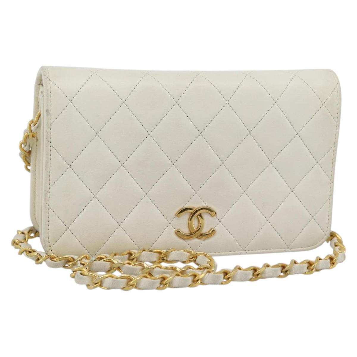 CHANEL Matelasse Chain Shoulder Bag Leather White Gold CC Auth mr2797