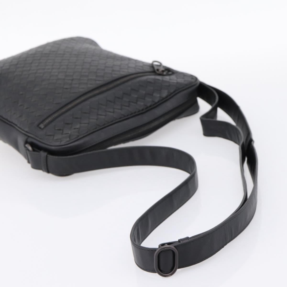 BOTTEGA VENETA INTRECCIATO Shoulder Bag Leather Black Silver Auth mr2878V