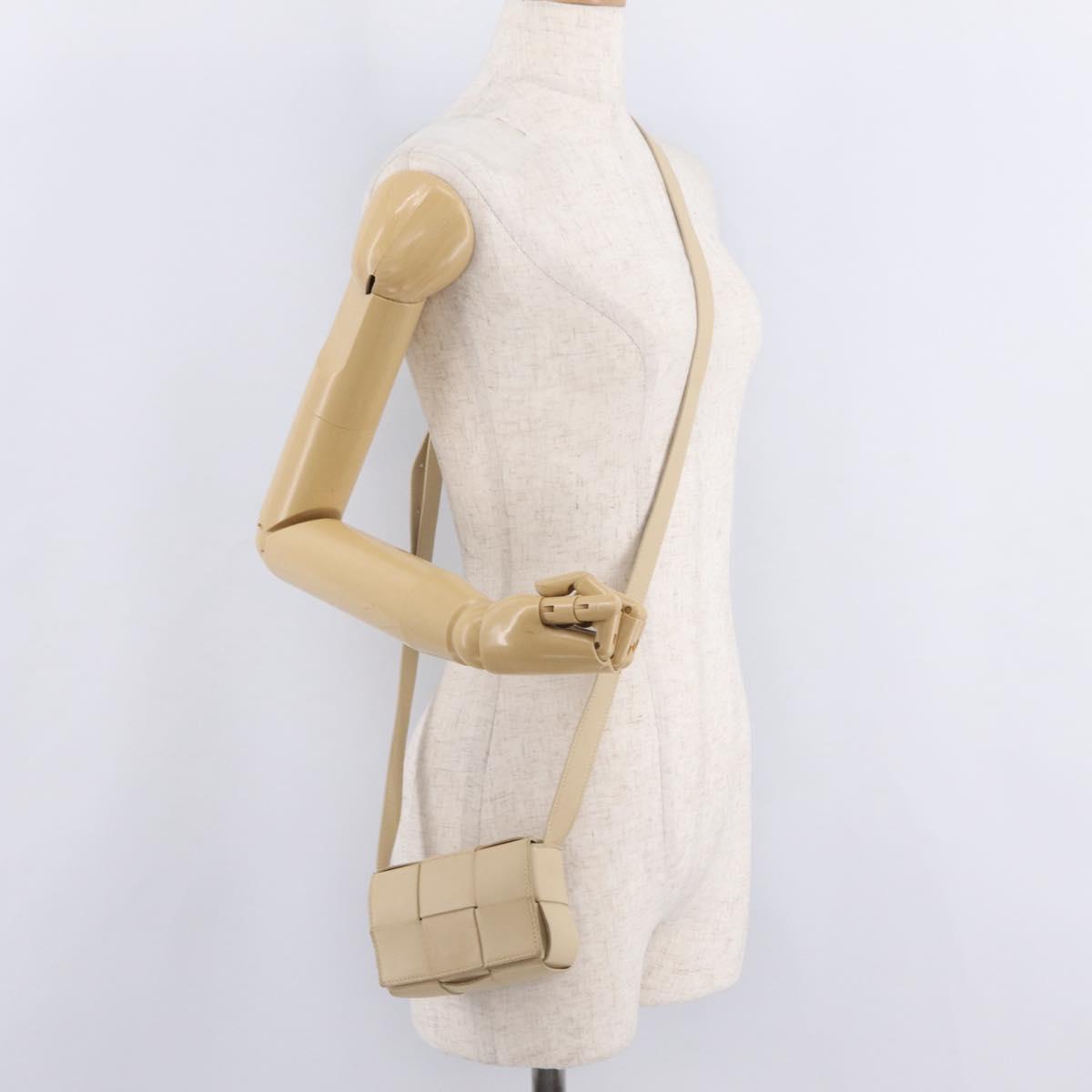 BOTTEGA VENETA MAXI INTRECCIATO Candy Cassette Bag Leather Beige Auth mr2981A