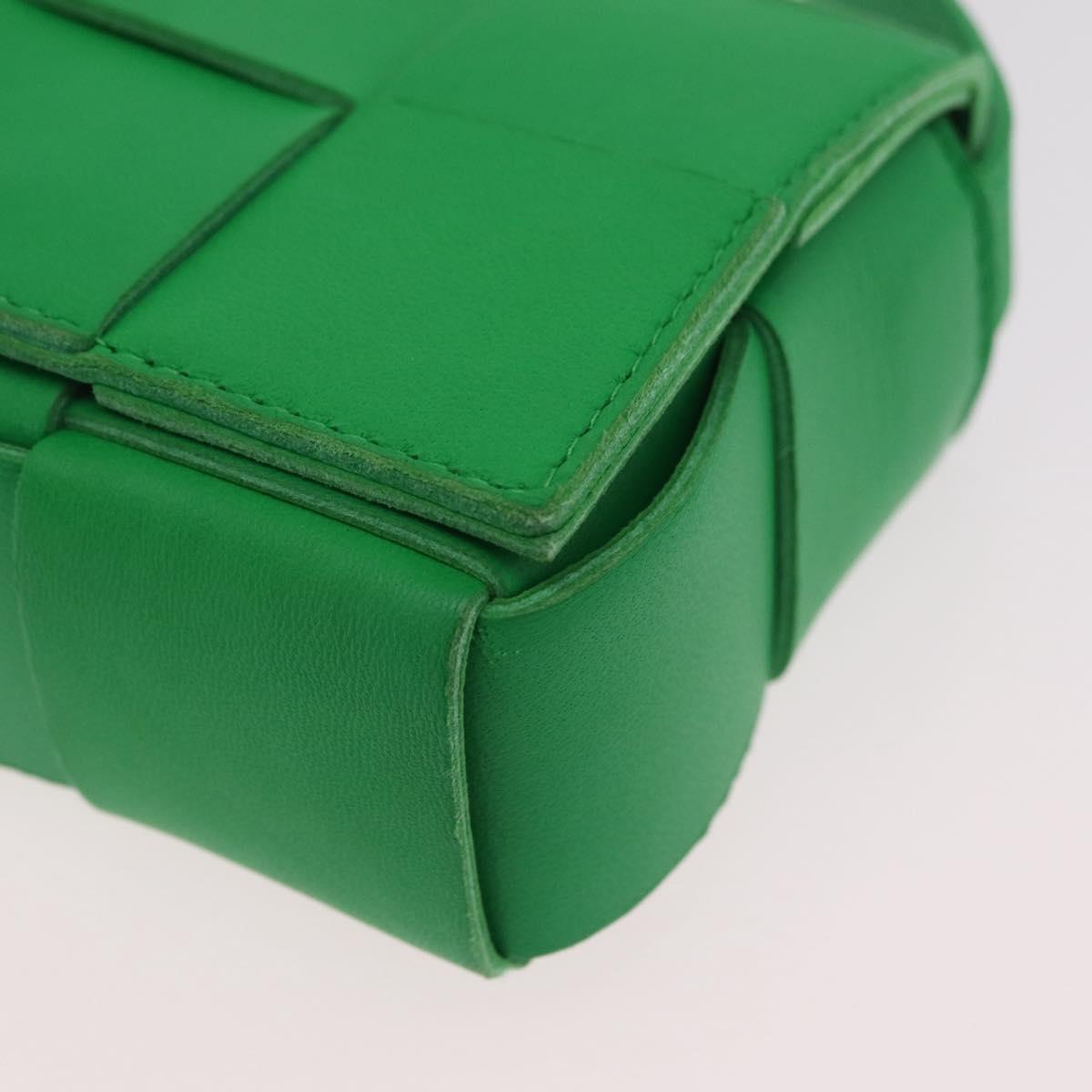 BOTTEGA VENETA MAXI INTRECCIATO Candy Cassette Bag Leather Green Auth mr3056A