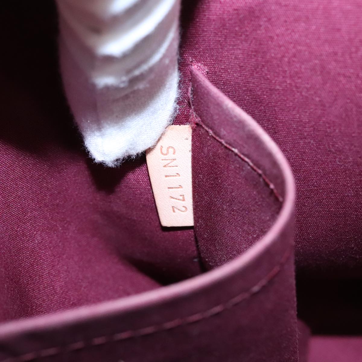 LOUIS VUITTON Monogram Vernis Avalon zip Hand Bag Amarante M91594 LV Auth mr482