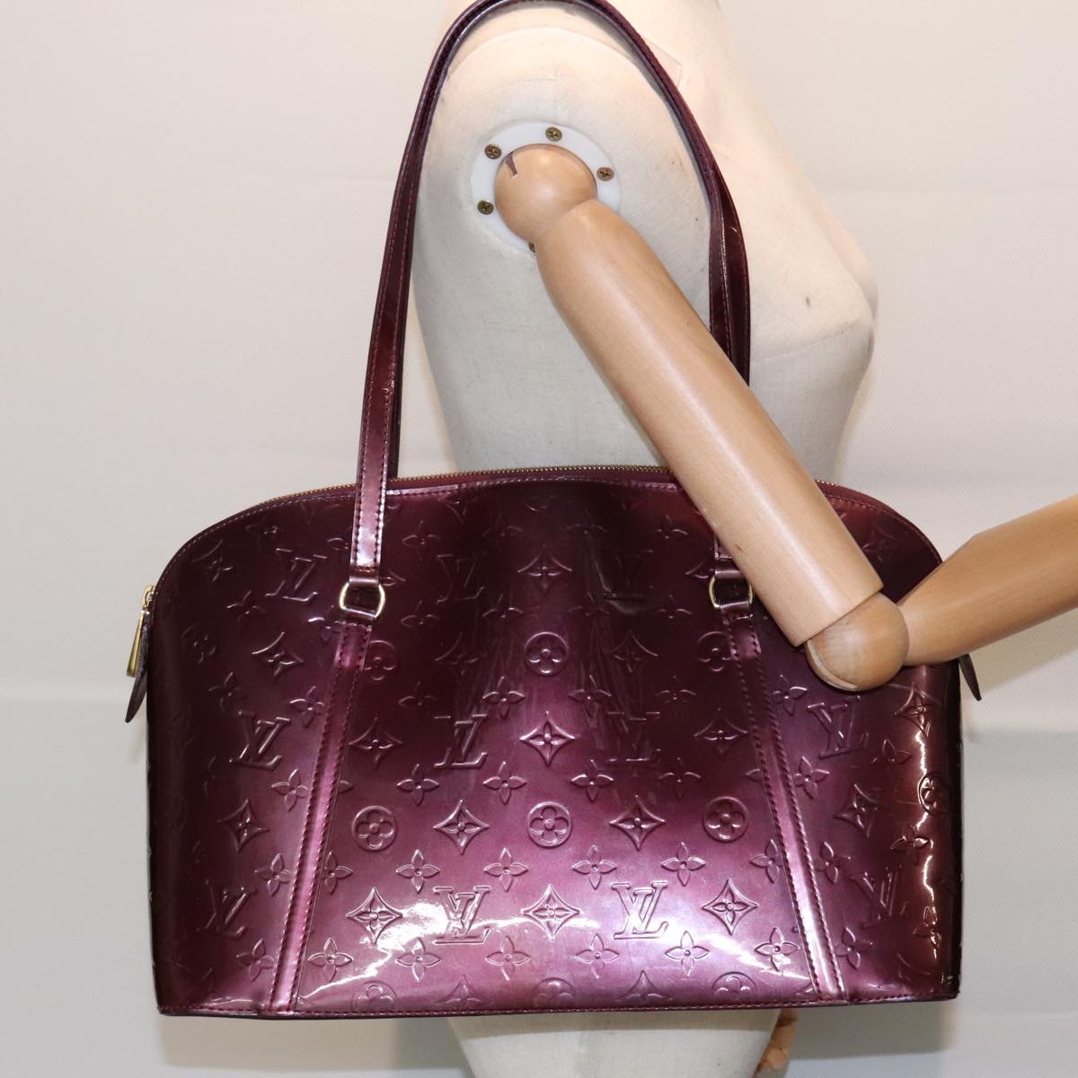 LOUIS VUITTON Monogram Vernis Avalon zip Hand Bag Amarante M91594 LV Auth mr482