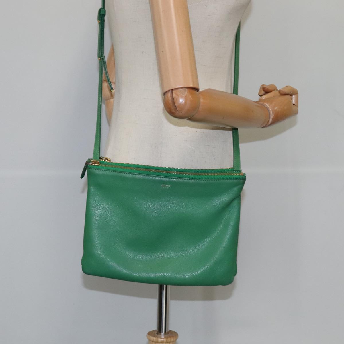 CELINE Trio Shoulder Bag Leather Green Gold Auth mr962