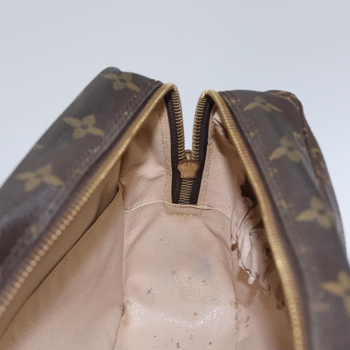 LOUIS VUITTON Monogram Trousse Toilette 28 Clutch Bag M47522 LV Auth MY040