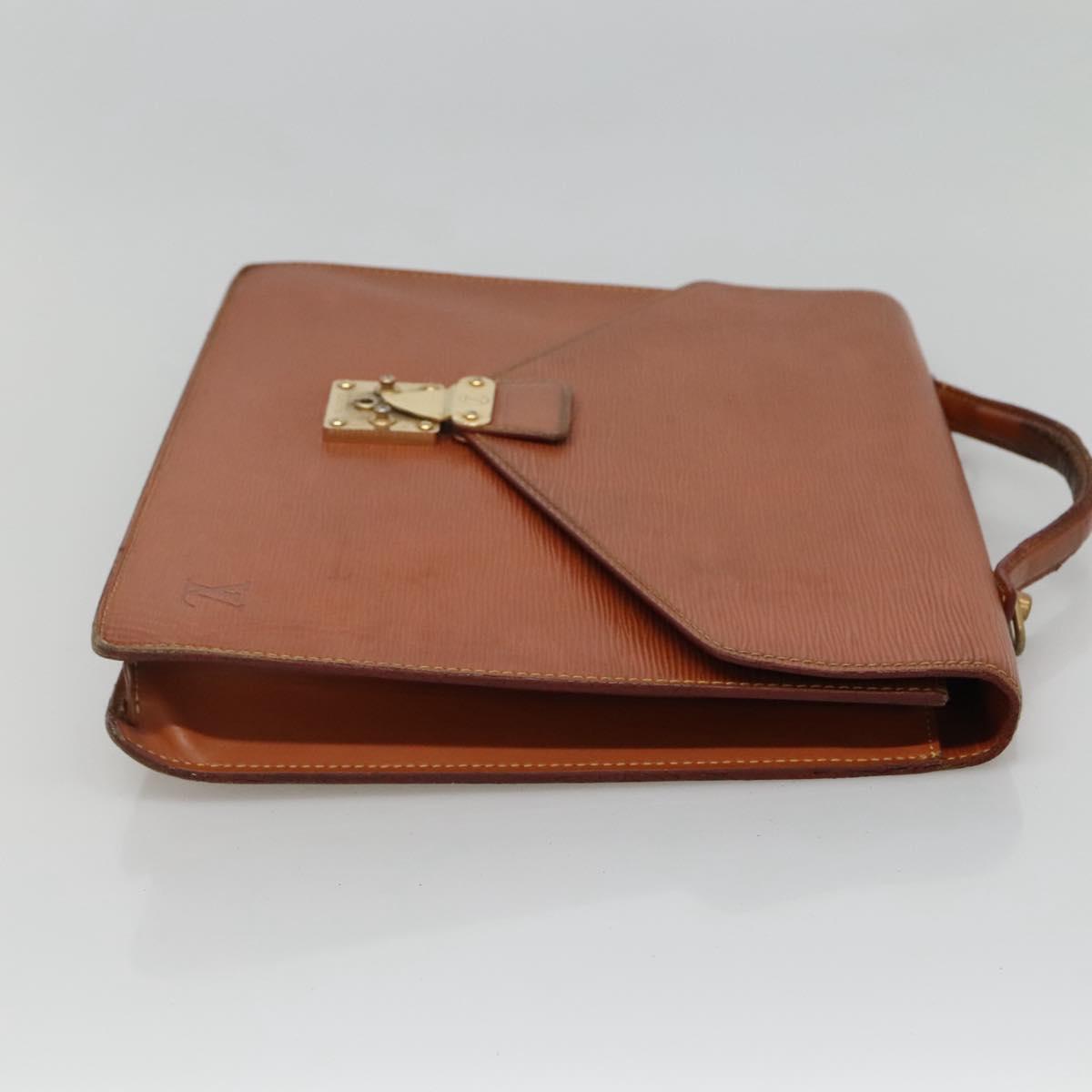 LOUIS VUITTON Epi Porte Documents Bandouliere Zipangu Gold M54468 LV Auth MY117
